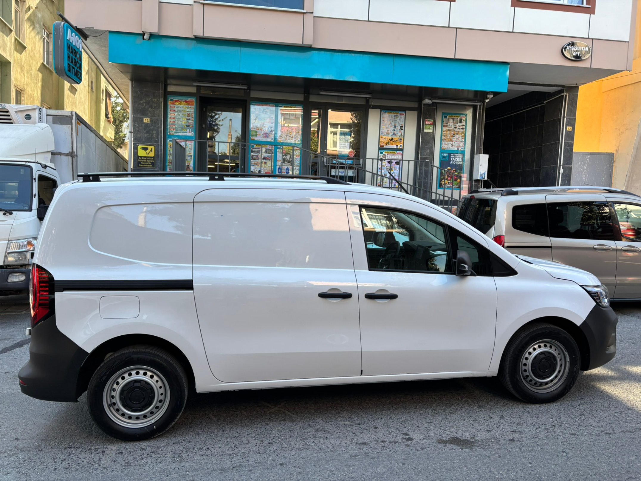 For Renault Kangoo Lwb Long Roof Side Rails, Plus Silver 2021- Up For Renault Kangoo Lwb Long Roof Side Rails, Plus Silver 2021- Up
